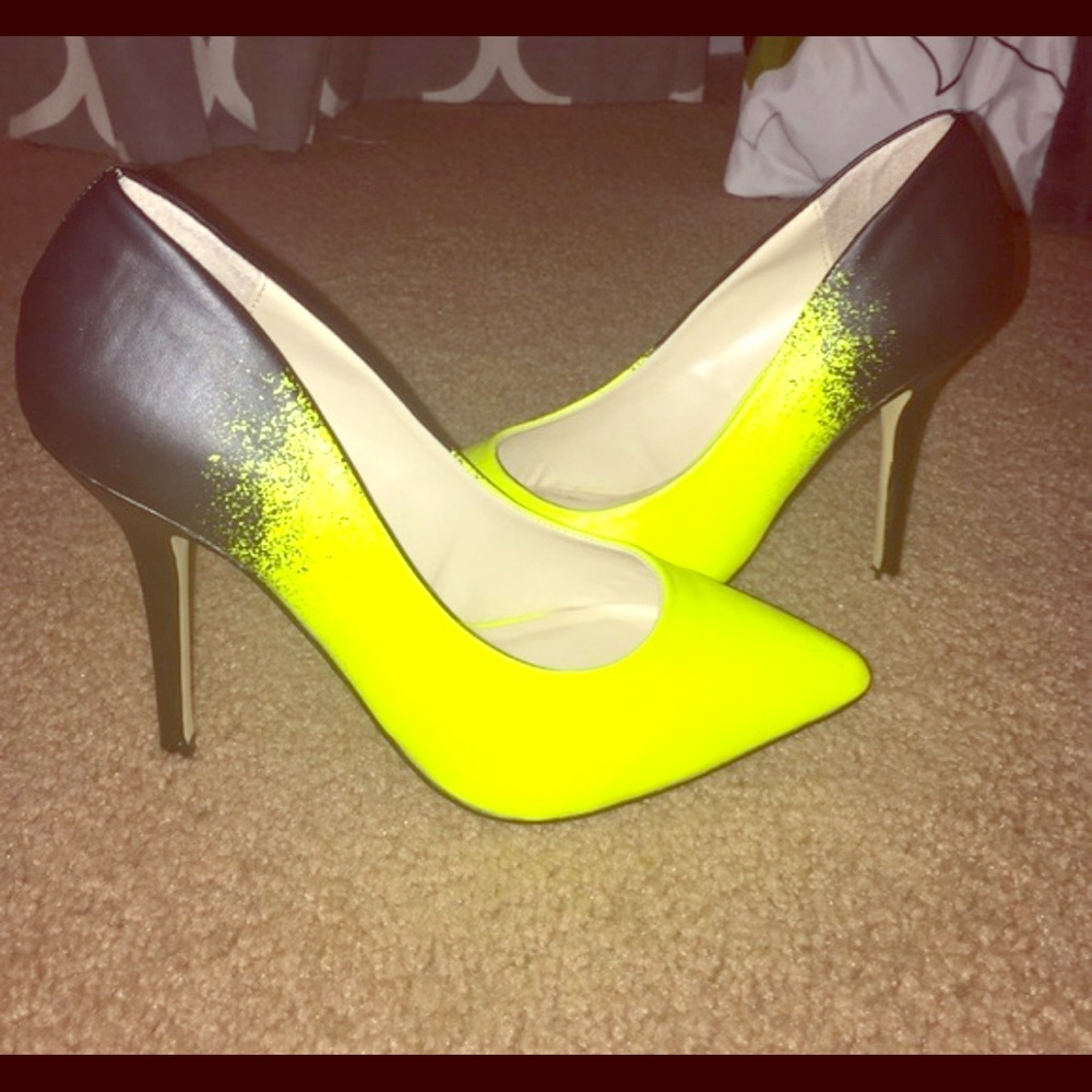 COPY - Neon black stiletto